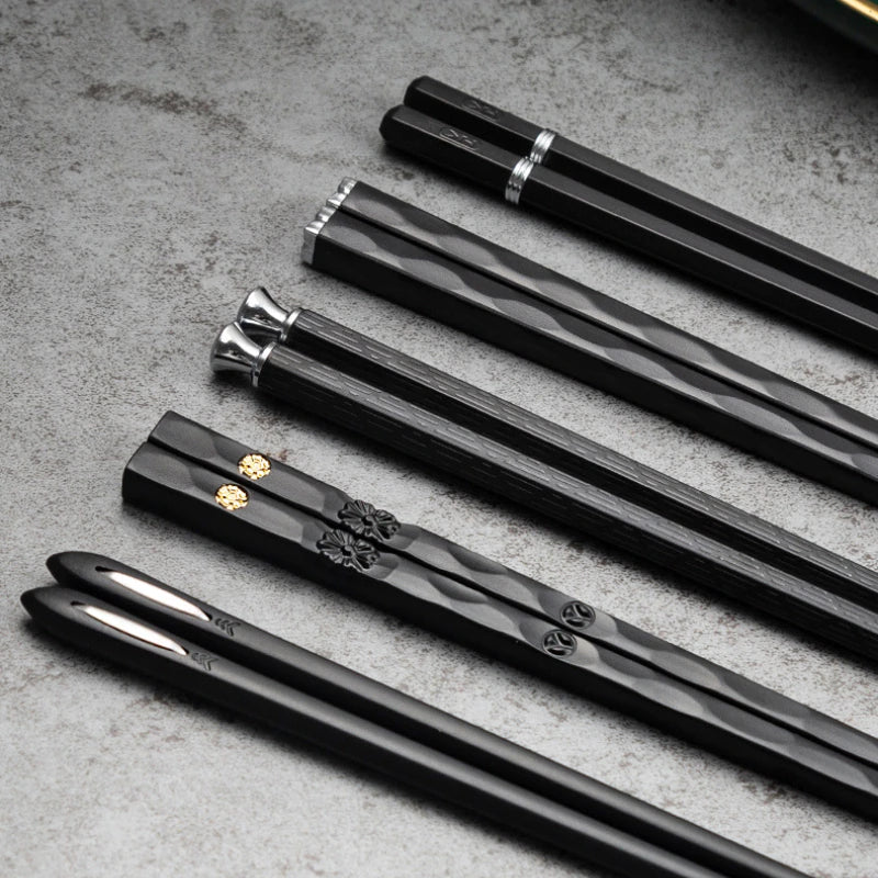 5 Pairs Japanese Chinese Chopsticks Sushi Sticks Reusable Metal Korean Chopsticks Set Healthy Alloy Tableware Palillos Chinos