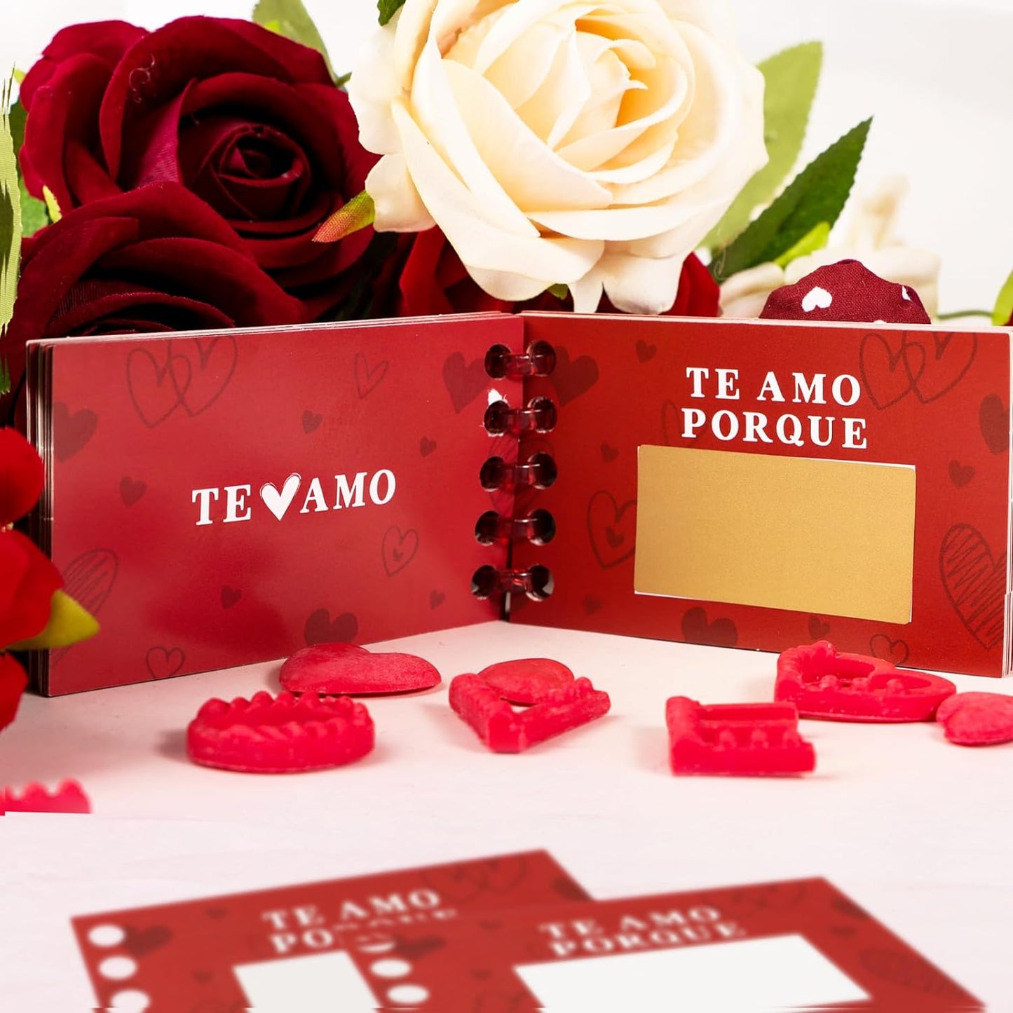 Regalo Pareja, Regalo Día San Valentín, 25* Tarjetas Felicitación Español + 24* Pegatinas Rasca + 1* Canutillo Encuadernar, Regalo Novia Novio Mujer Marido Aniversario Boda, Libreta Sorpresa